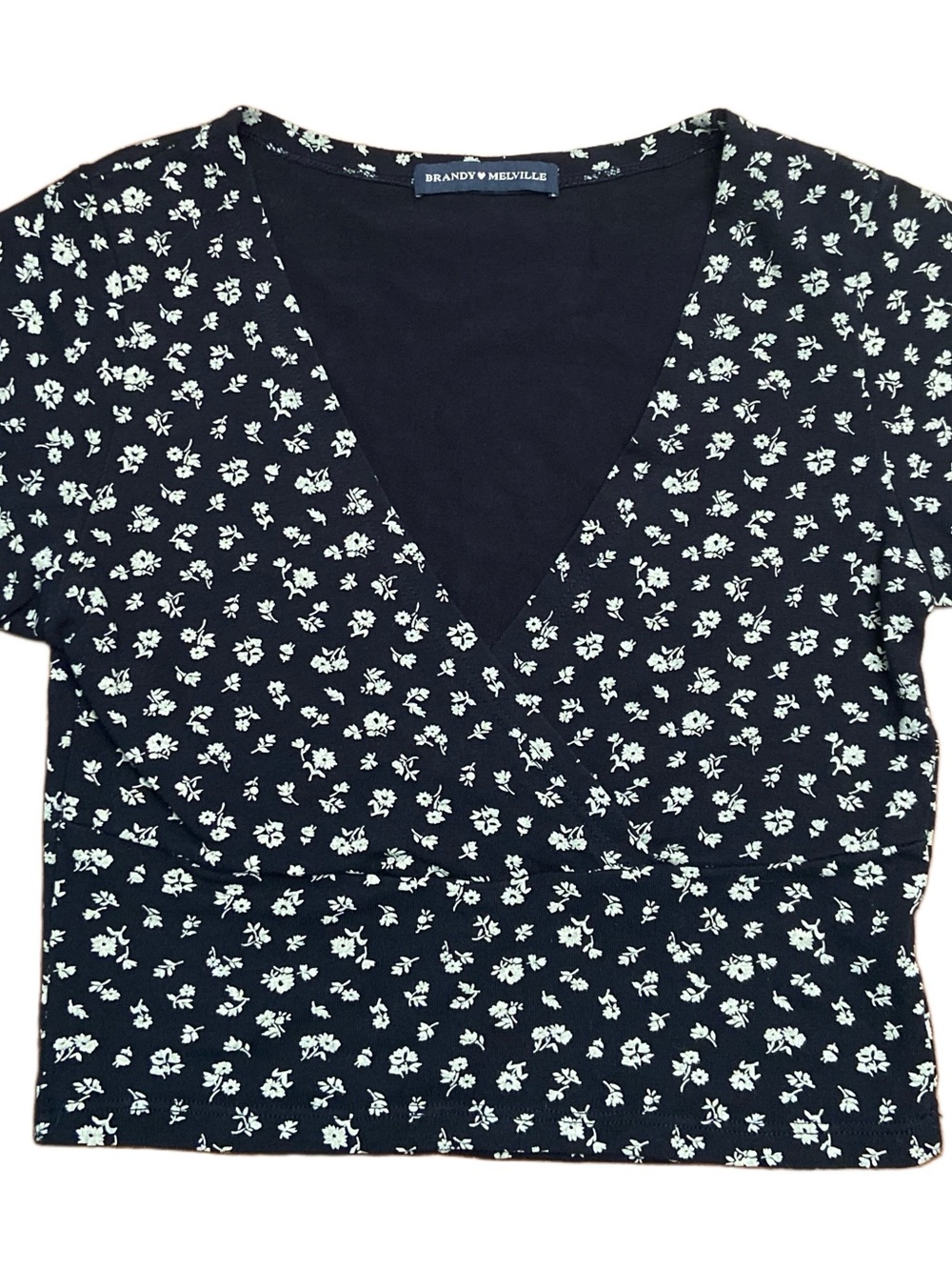 Brandy Melville Navy Floral V-Neck Cropped Top - Picture 5 of 6
